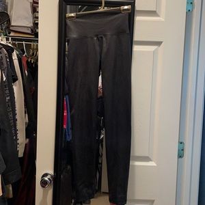 Aerie Chill Play Move, Faux Leather Crackle Leggings - SP Black